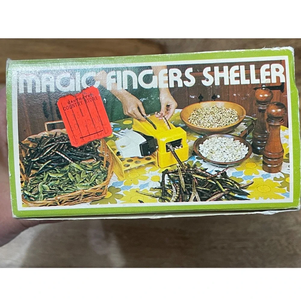New Magic Fingers Sheller Pea Bean Huller MF5711 Yellow Vtg 1977‎ Kitchen Tool